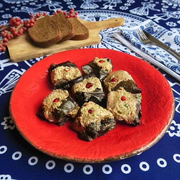 Aubergines with walnuts