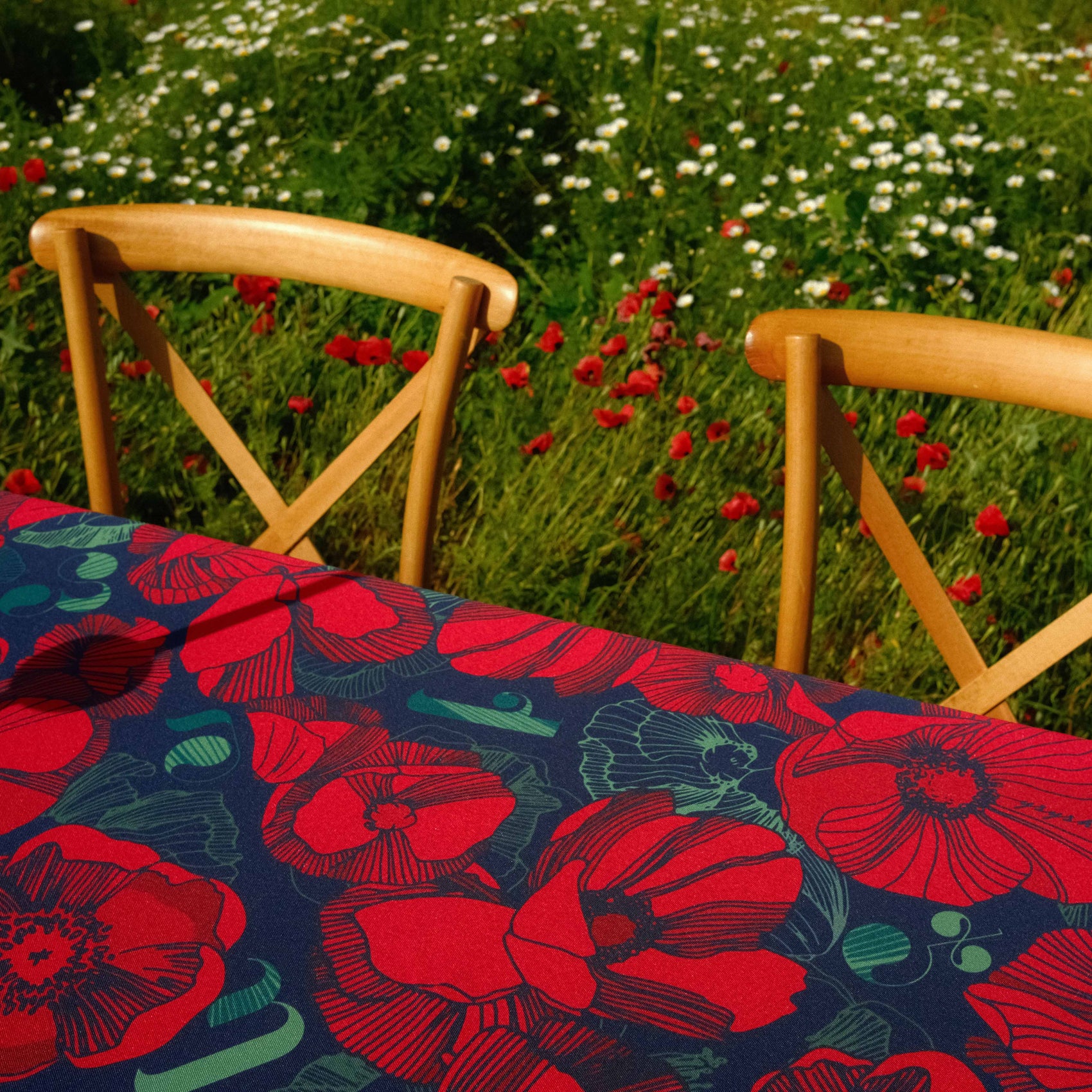 Tablecloth - Poppy - Dark - BlueTabla