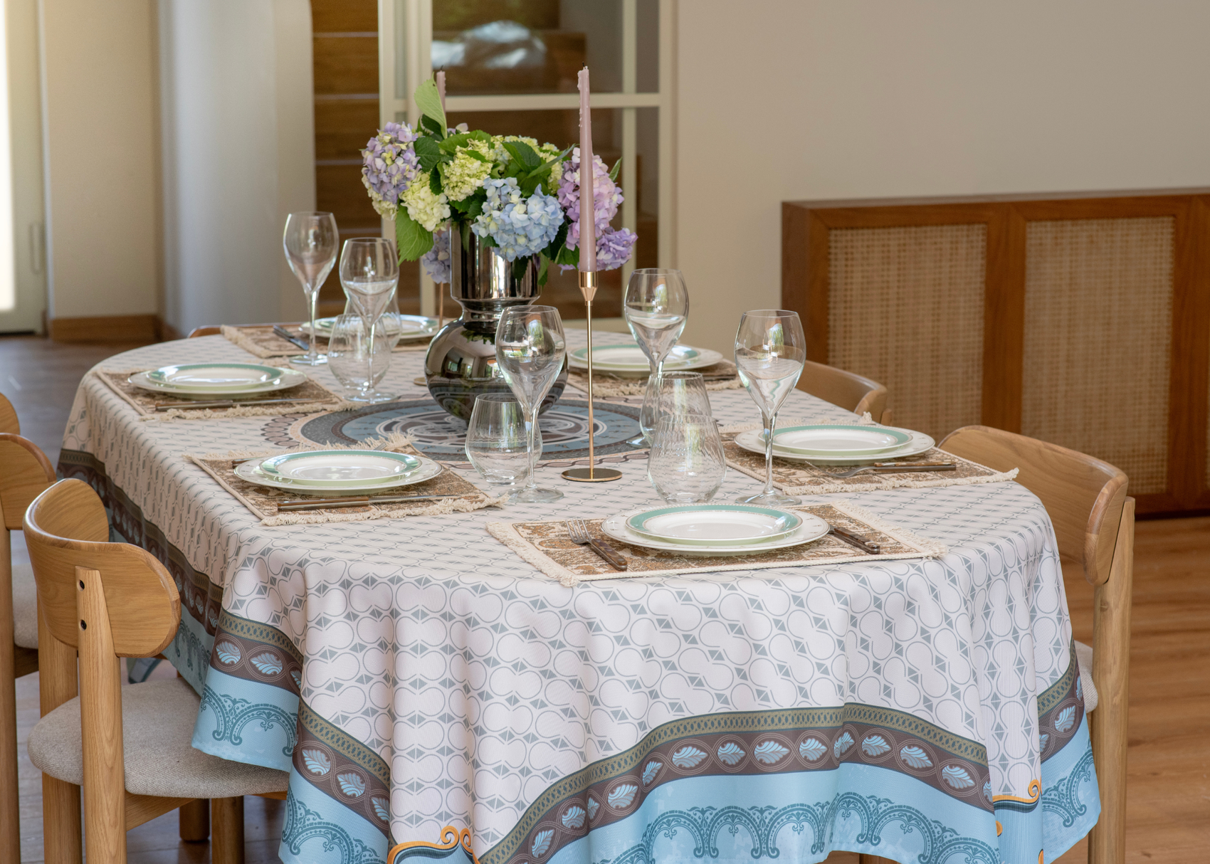 Tablecloth - Bediis Bardzimi - BlueTabla