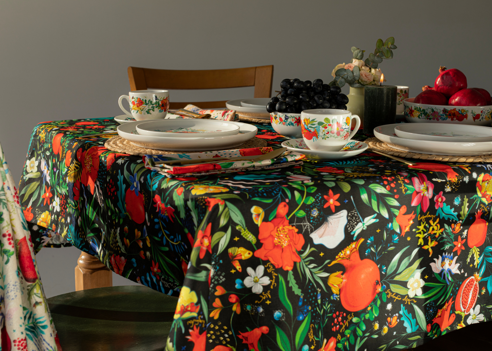 Tablecloth - Pomegranates & Georgian Flora - Dark - BlueTabla